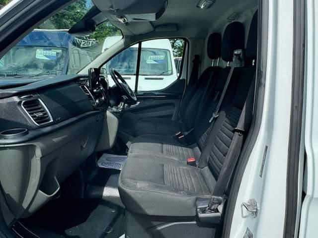 Ford Transit Custom Listing Image