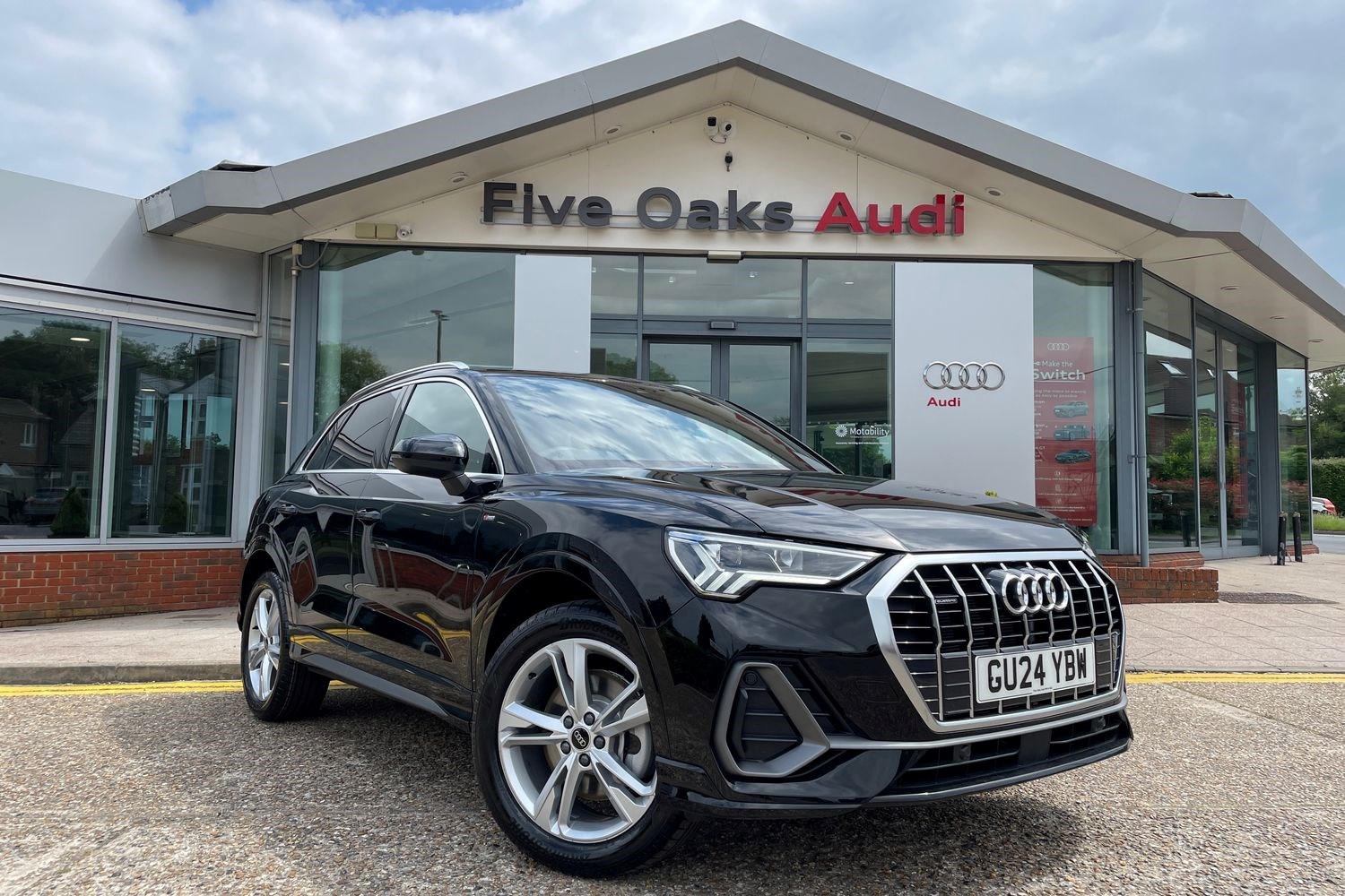 Audi Q3 Listing Image