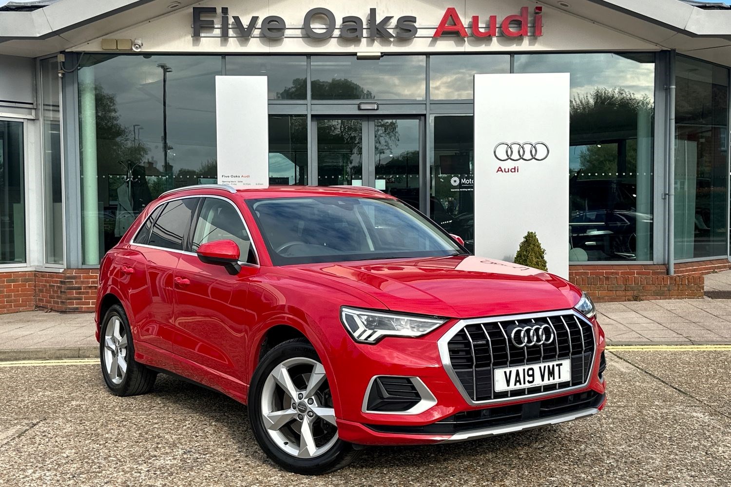 Audi Q3 Listing Image