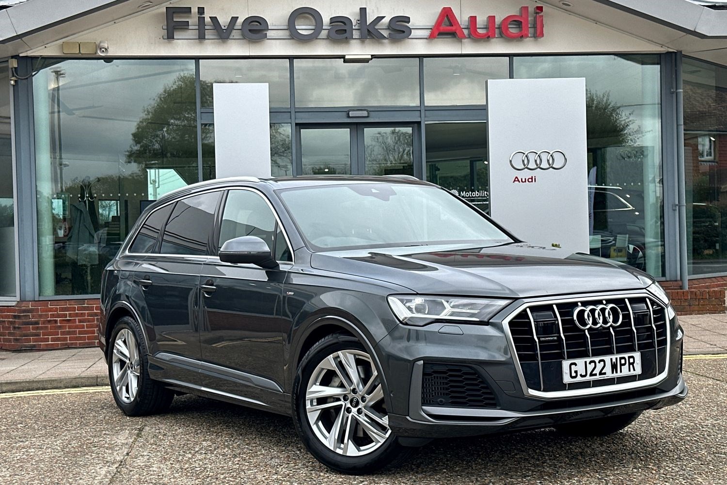 Audi Q7 Listing Image