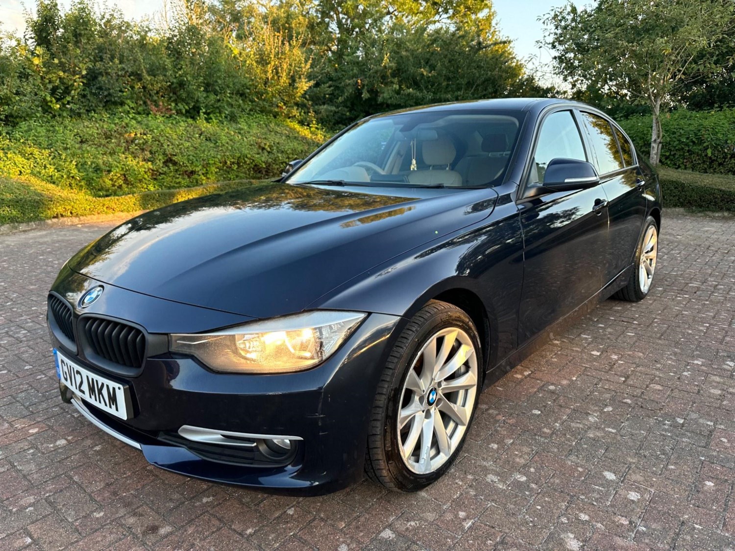 BMW 3 Series Listing Image