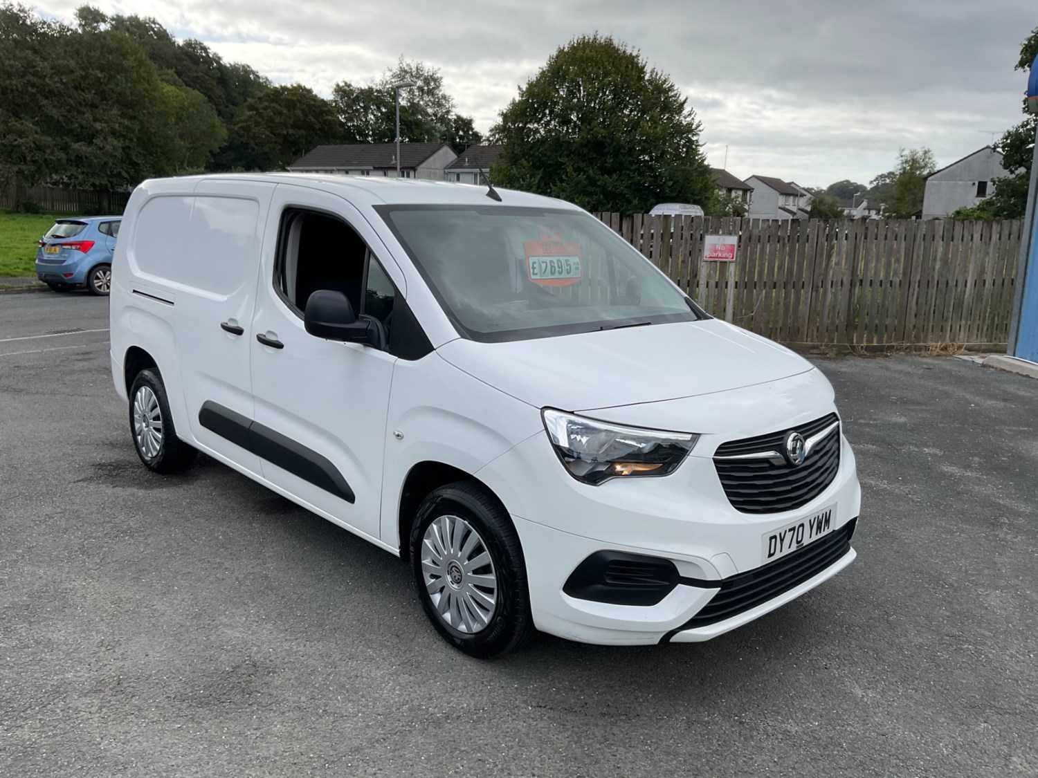 Vauxhall Combo Listing Image