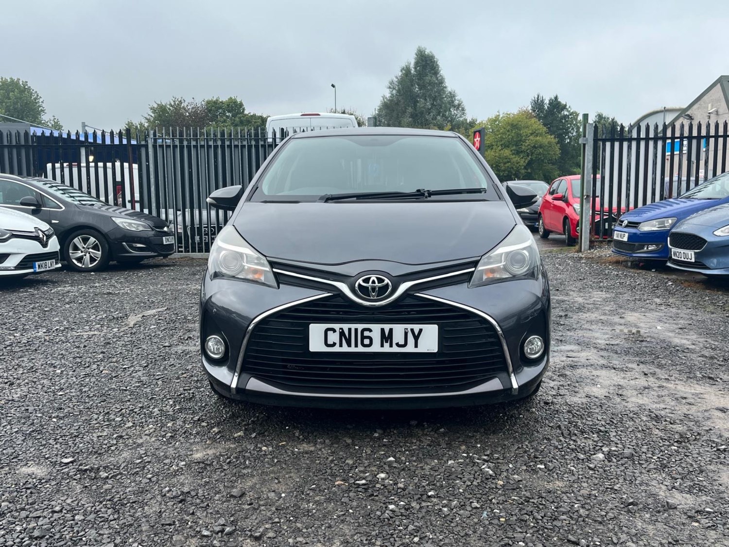 Toyota Yaris Listing Image