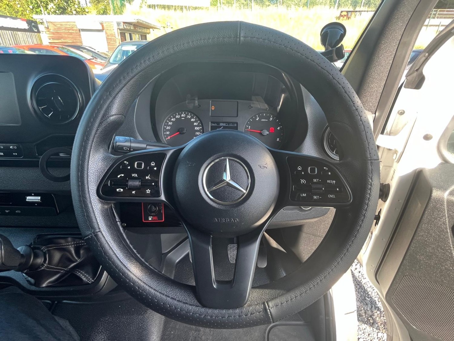 Mercedes-Benz Sprinter Listing Image