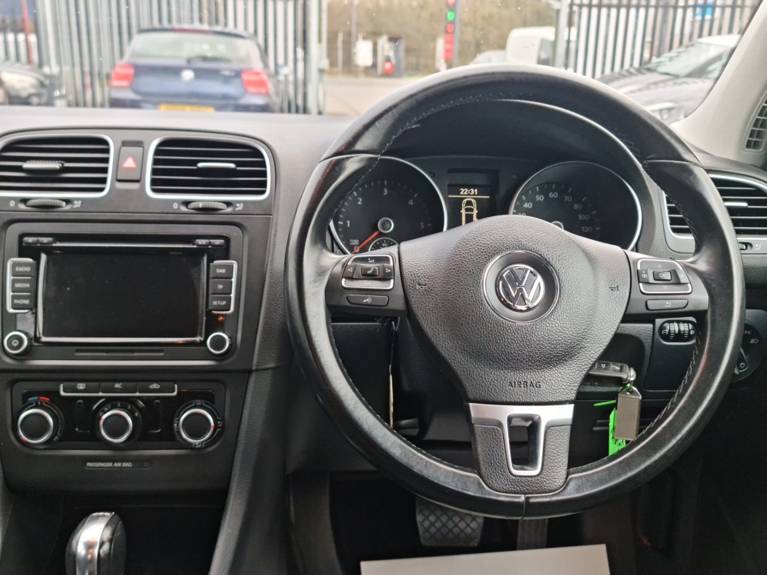 Volkswagen Golf Listing Image