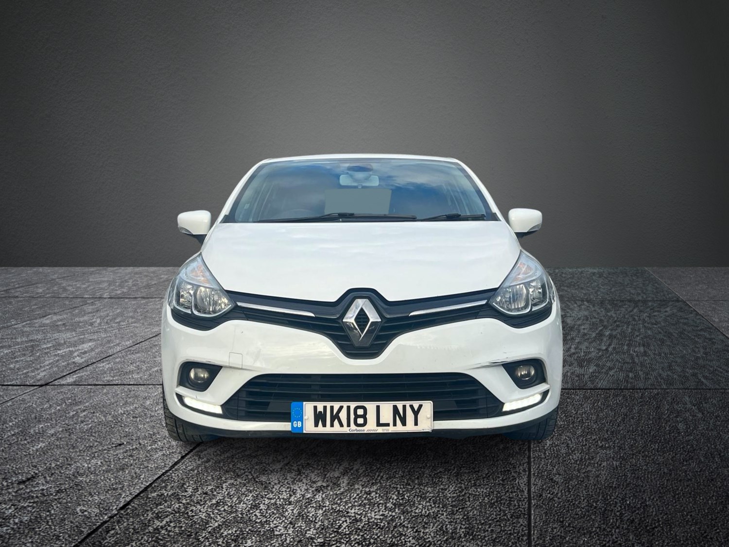 Renault Clio Listing Image