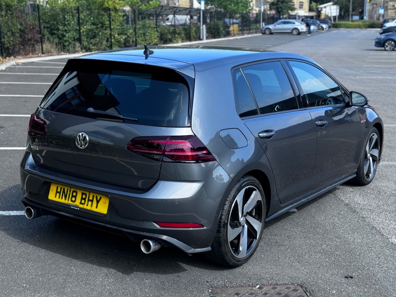 Volkswagen Golf Listing Image