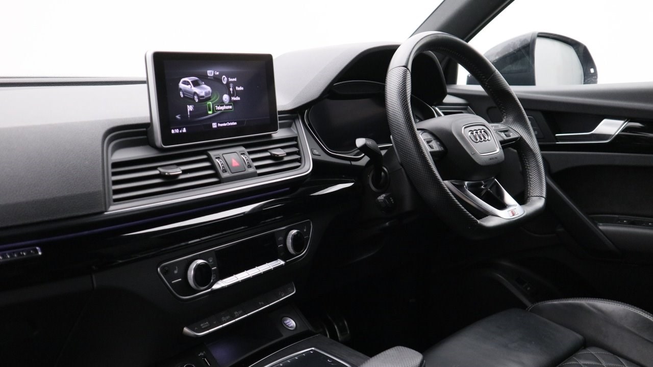 Audi Q5 Listing Image