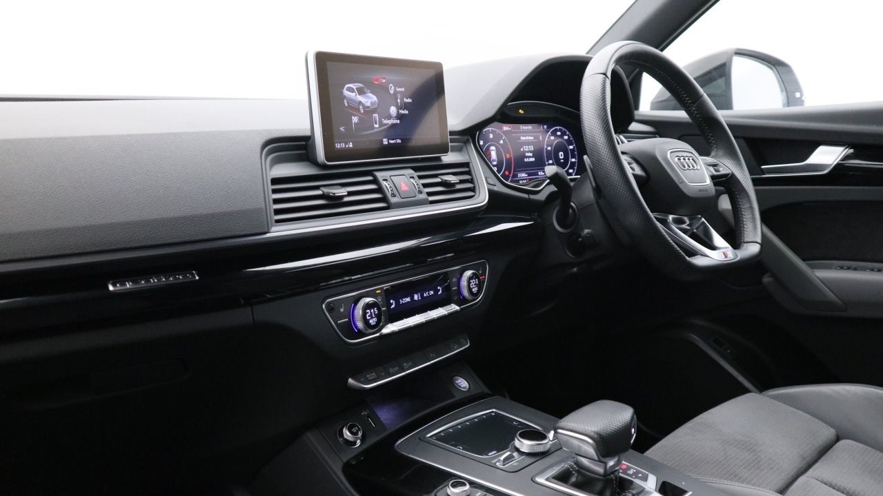 Audi Q5 Listing Image