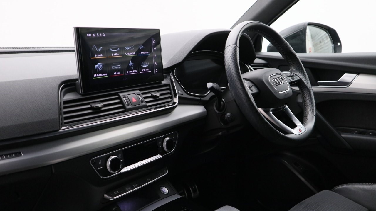 Audi Q5 Listing Image