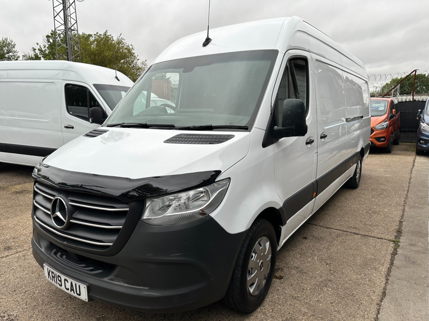 Mercedes-Benz Sprinter Listing Image