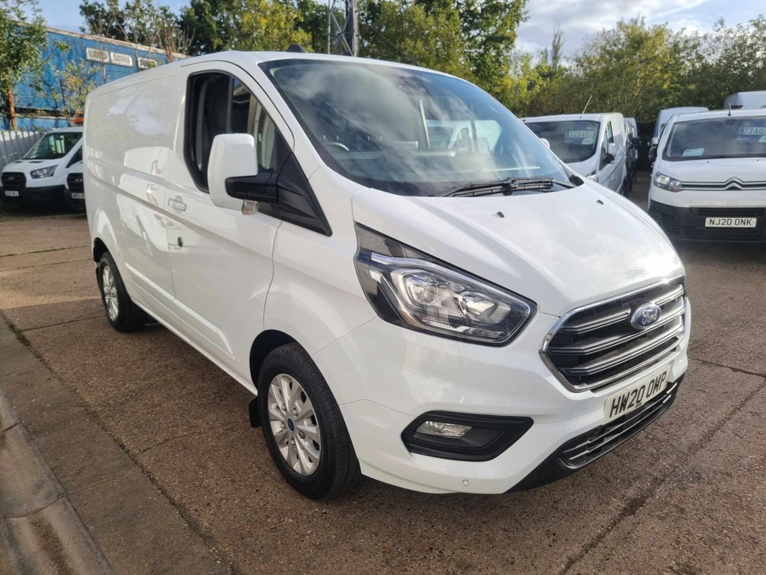 Ford Transit Custom Listing Image