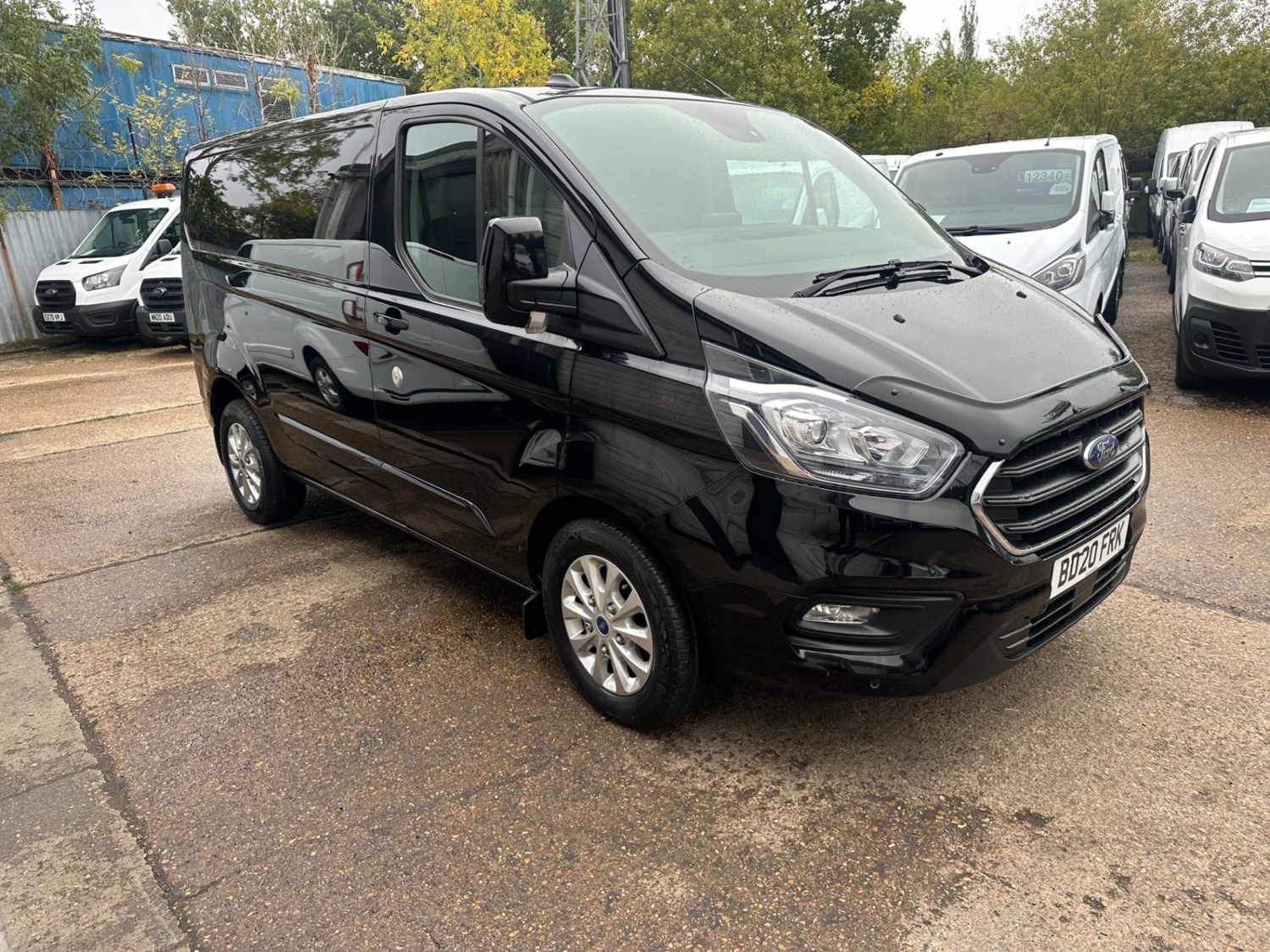 Ford Transit Custom Listing Image