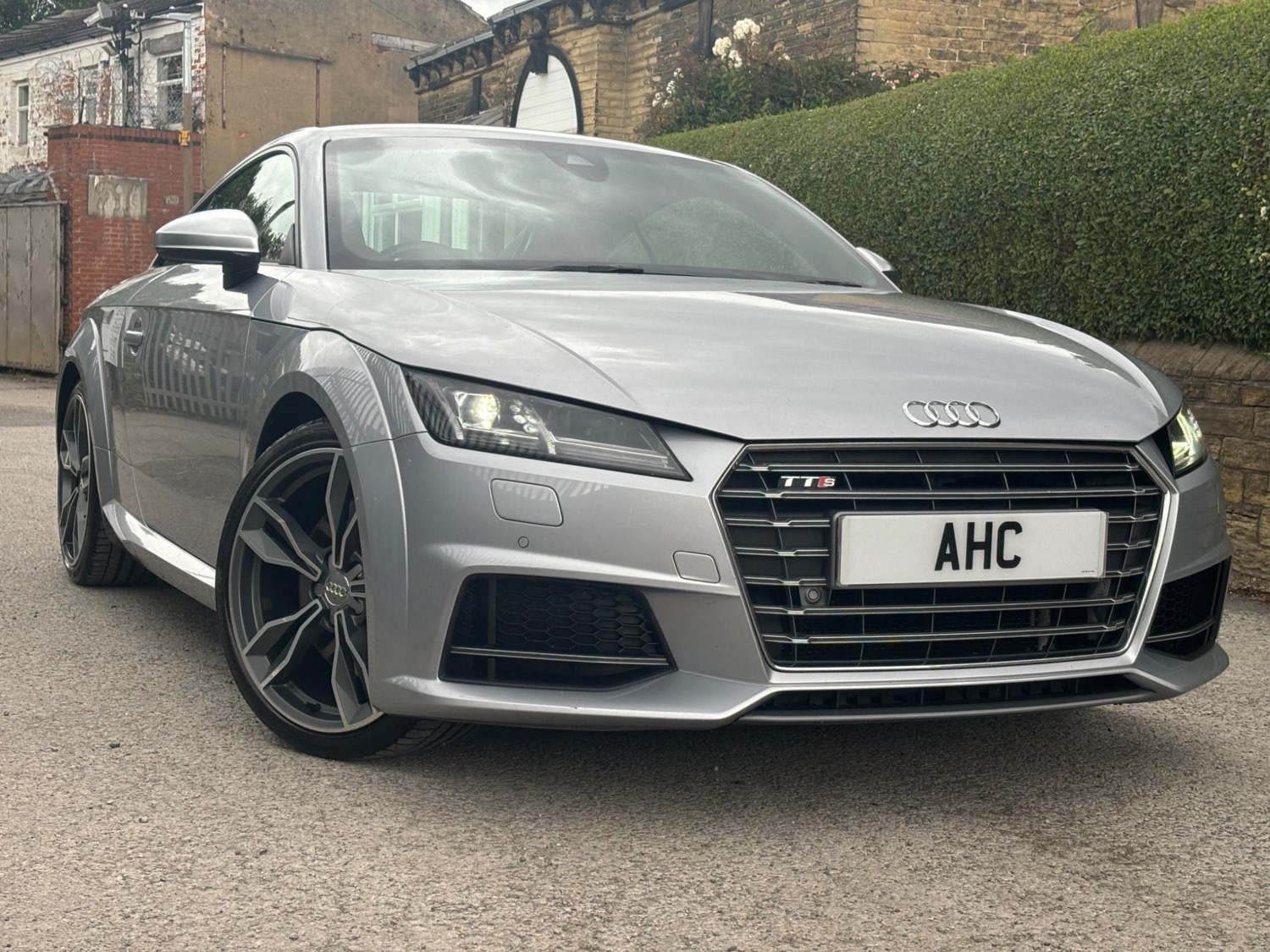 Audi TTS Listing Image