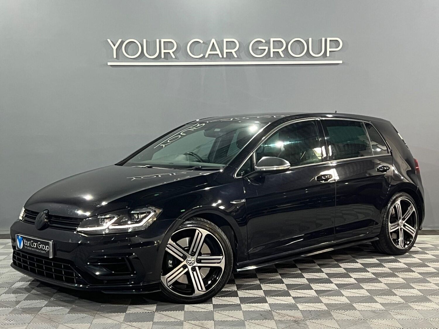 Volkswagen Golf Listing Image