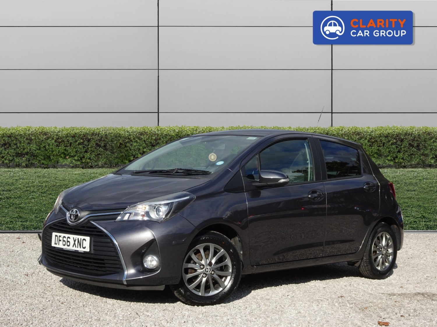 Toyota Yaris Listing Image