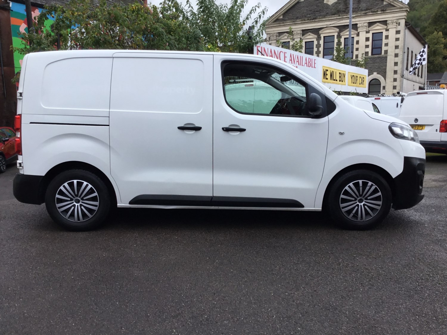 Citroen Dispatch Listing Image