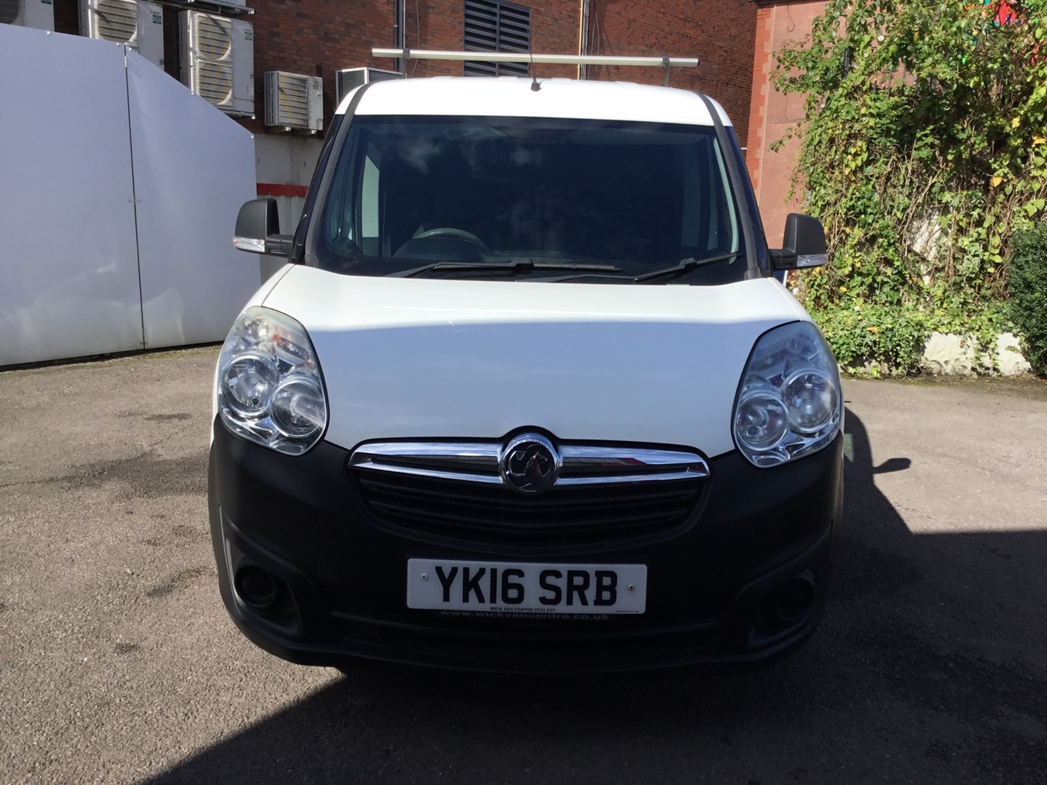 Vauxhall Combo Listing Image