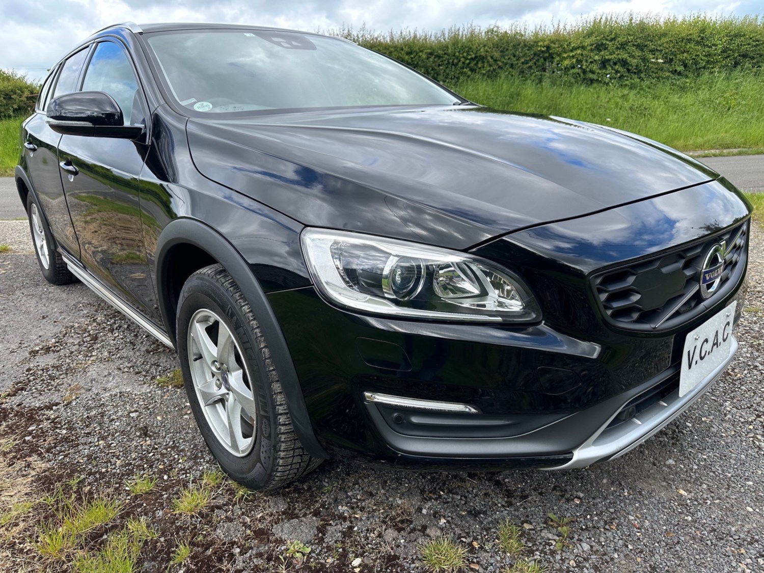 Volvo V60 Listing Image