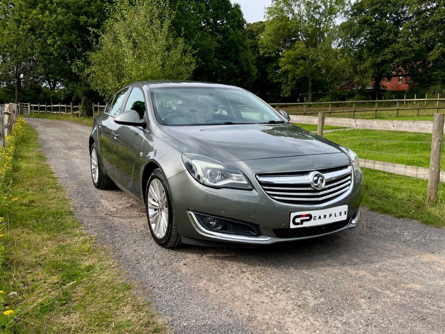 Vauxhall Insignia Listing Image