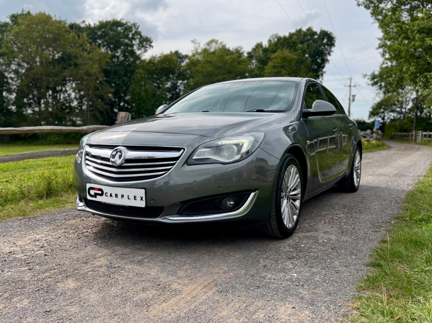 Vauxhall Insignia Listing Image