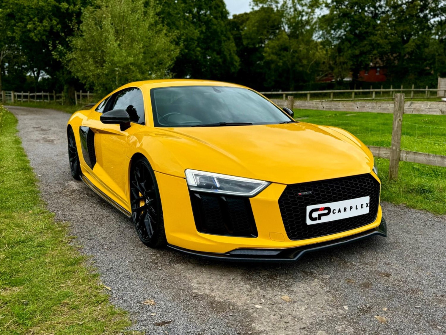 Audi R8 Listing Image