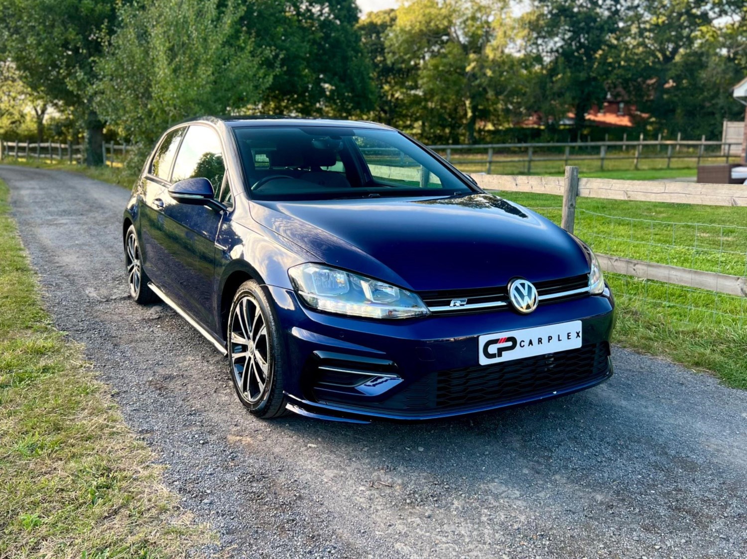 Volkswagen Golf Listing Image