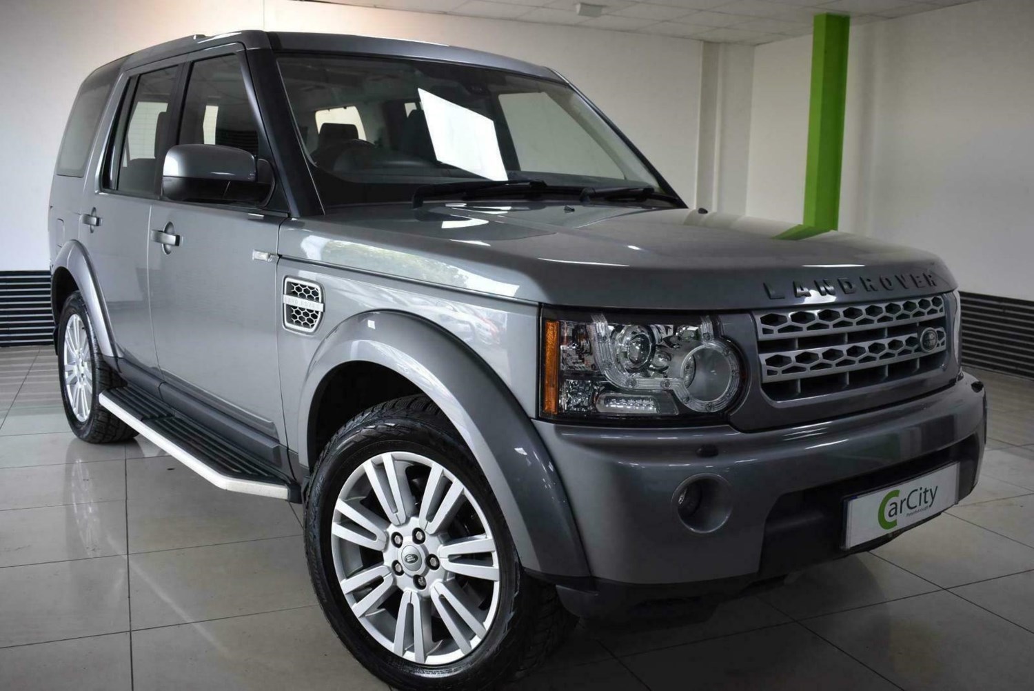 Land Rover Discovery Listing Image