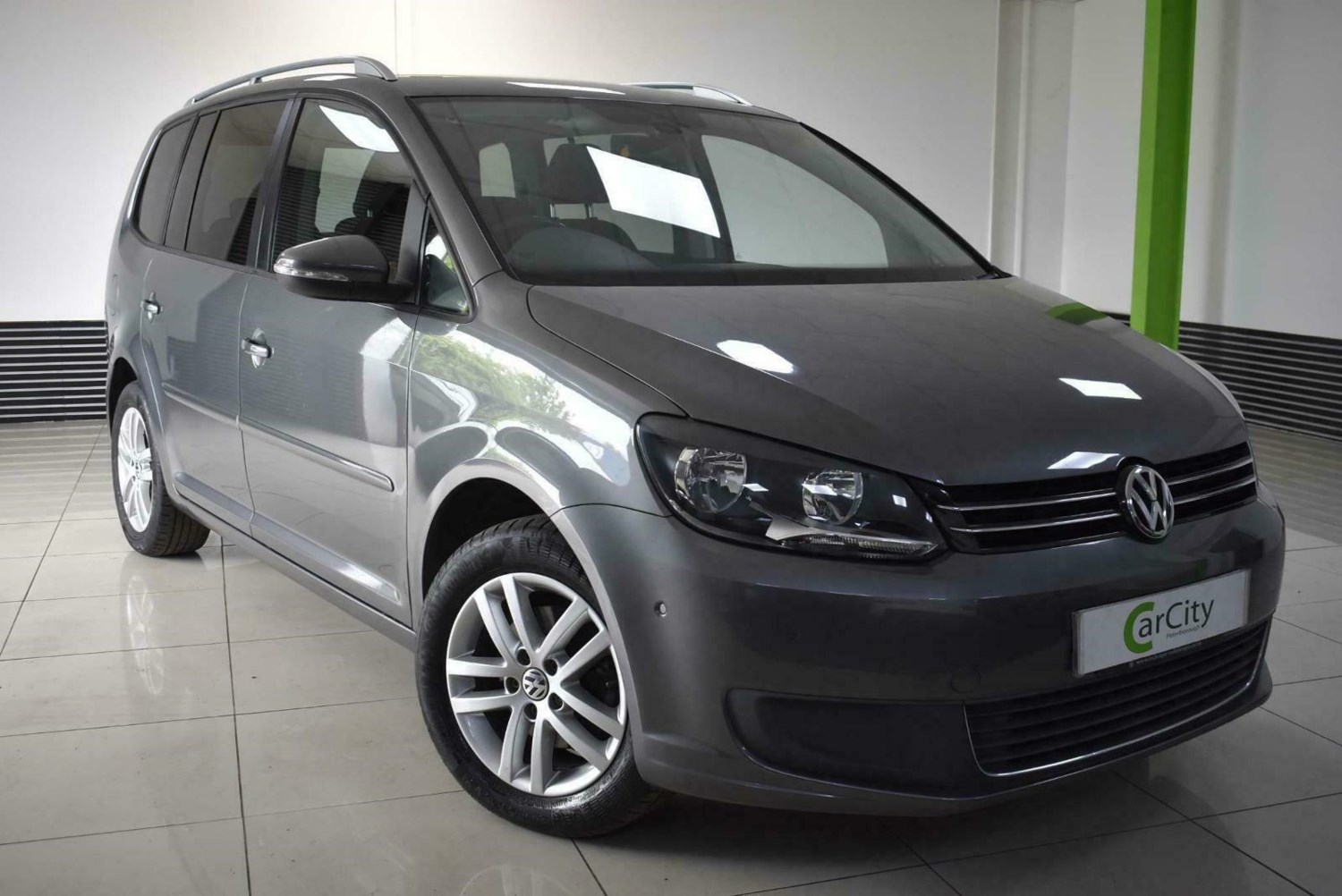 Volkswagen Touran Listing Image