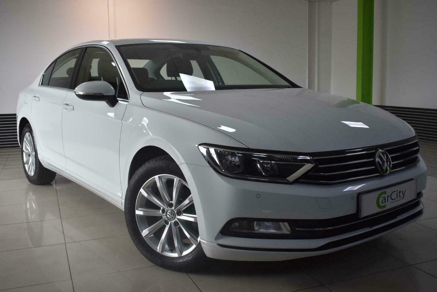 Volkswagen Passat Listing Image