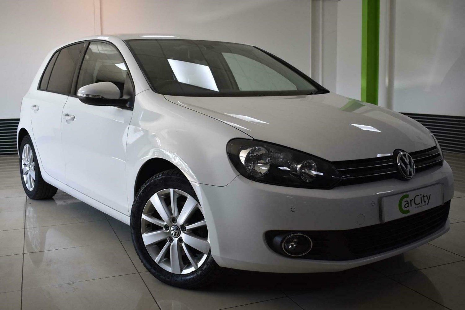 Volkswagen Golf Listing Image