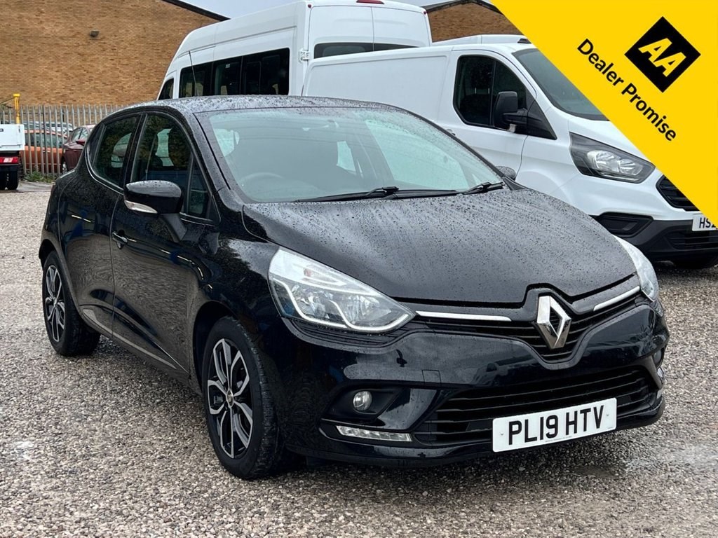 Renault Clio Listing Image