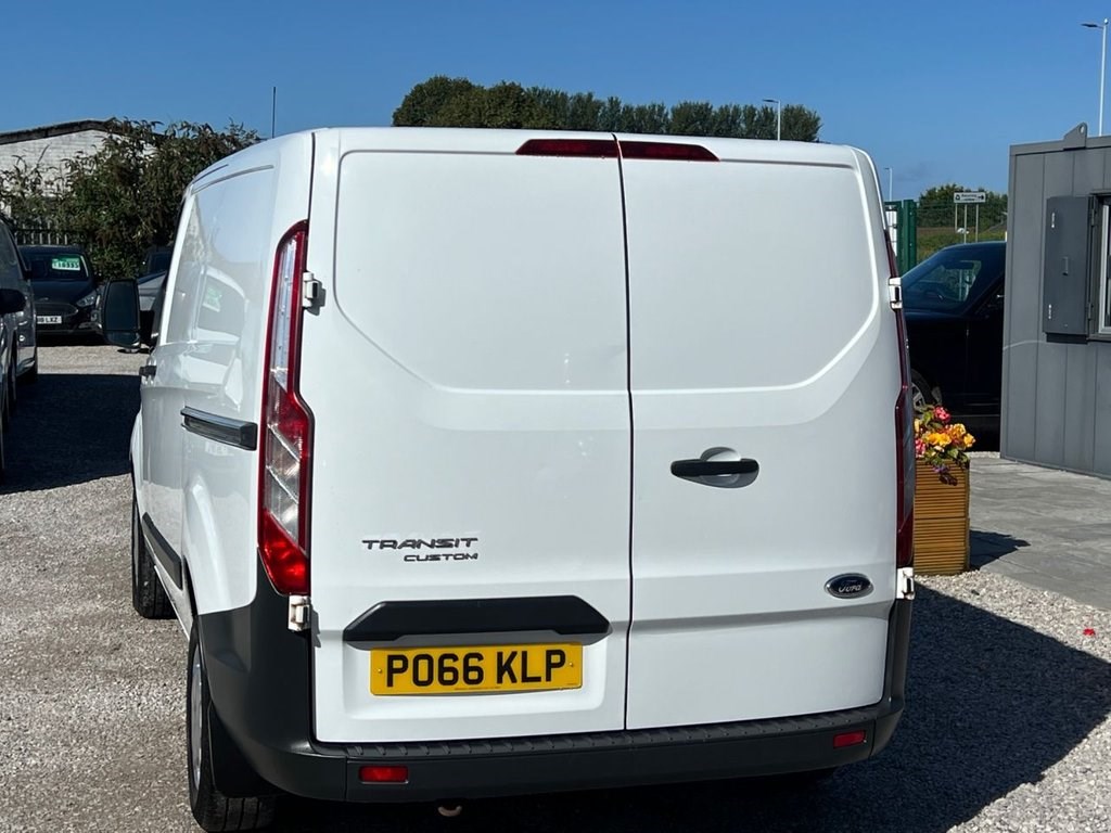 Ford Transit Custom Listing Image