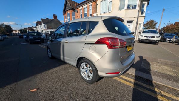2013 (13) Ford B-MAX 1.5 TDCi Zetec 5dr For Sale In Westcliff on Sea, Essex