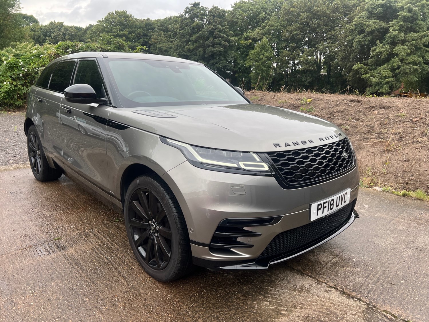 Land Rover Range Rover Velar Listing Image