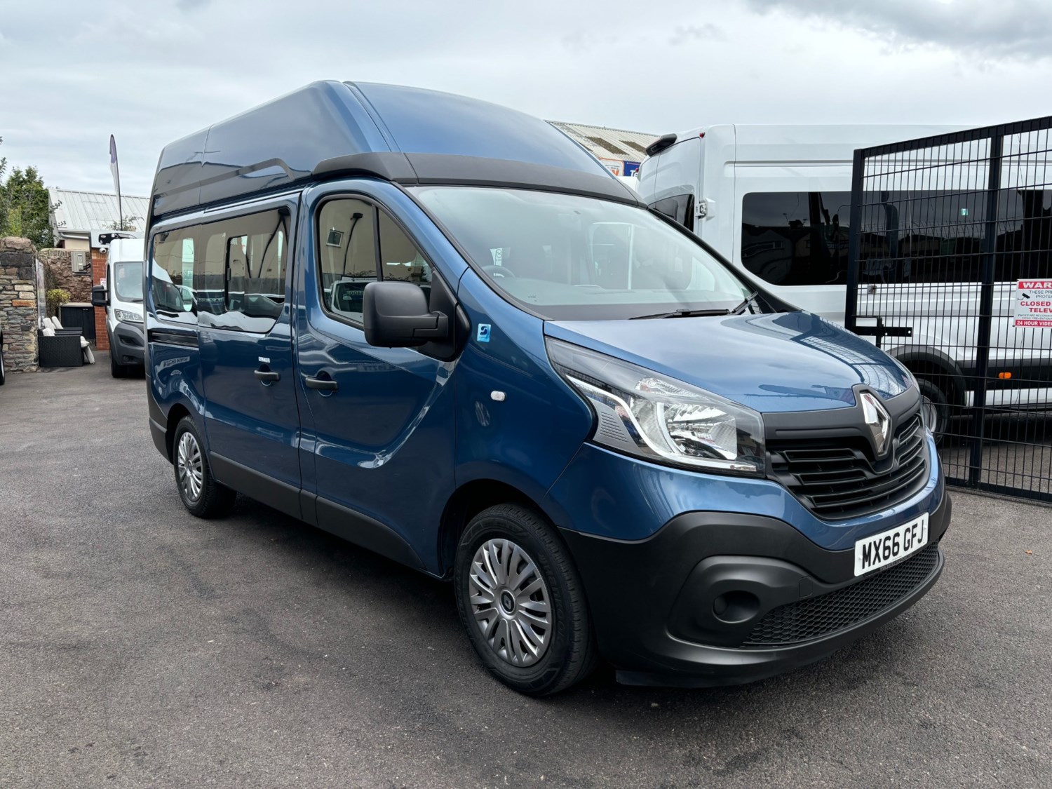 Renault Trafic Listing Image