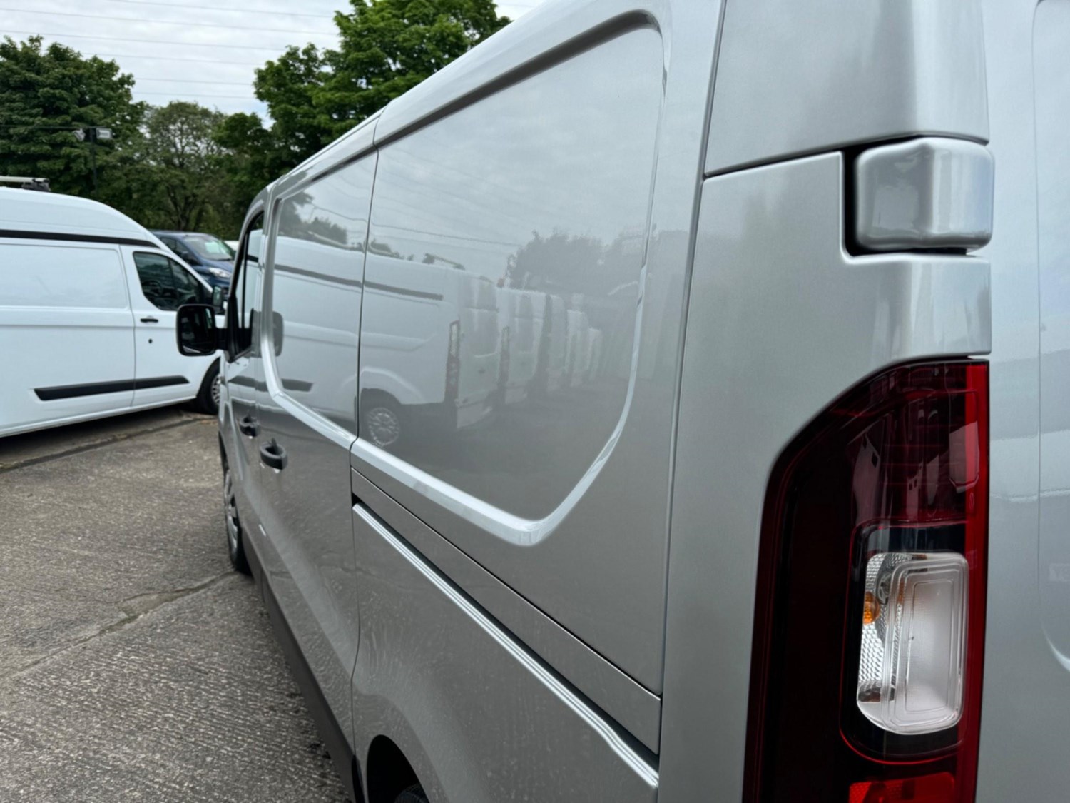 Renault Trafic Listing Image