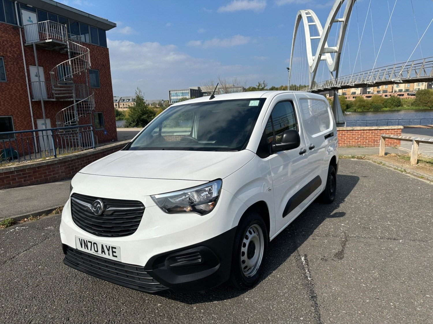 Vauxhall Combo Listing Image