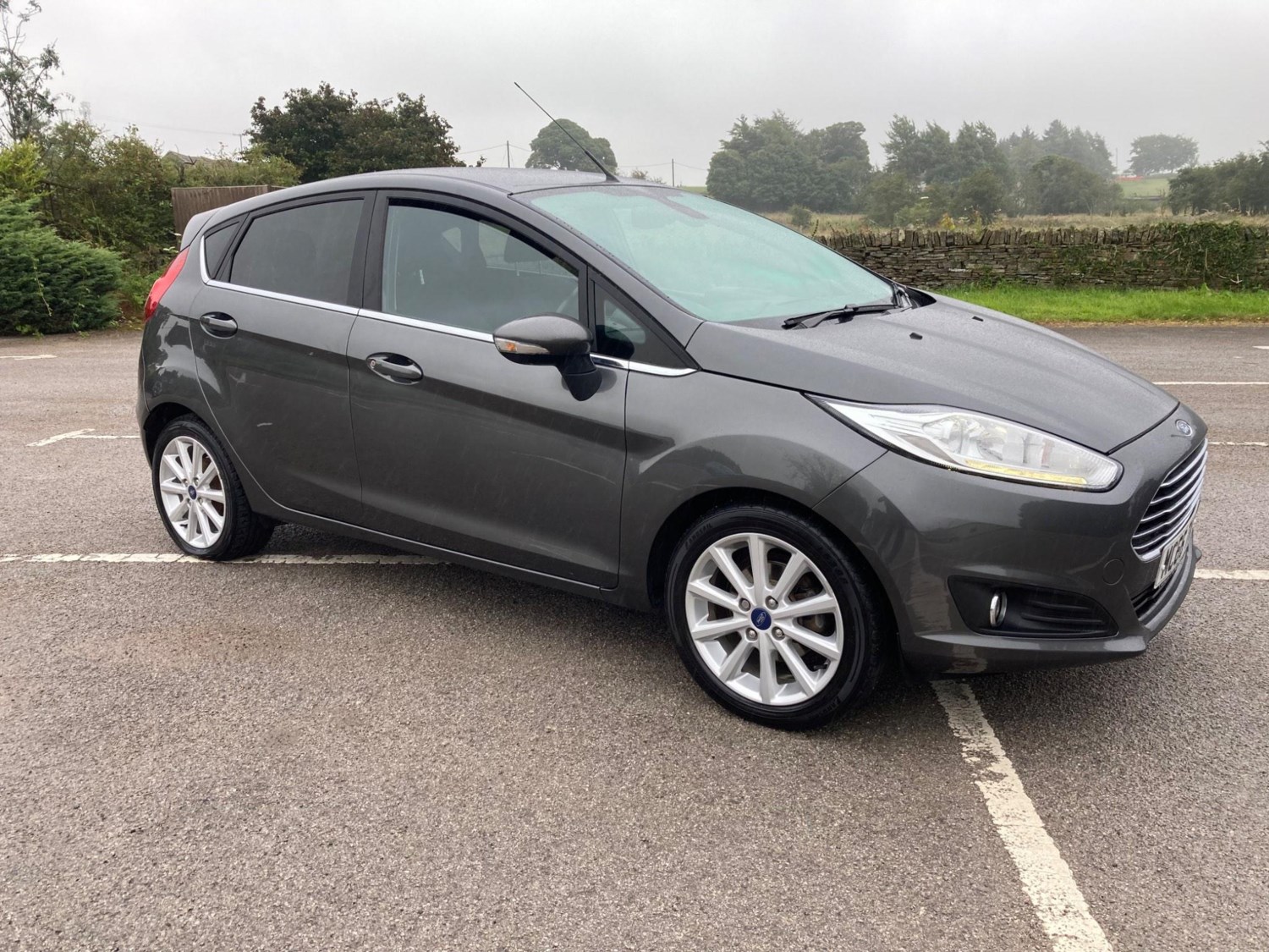 Ford Fiesta Listing Image