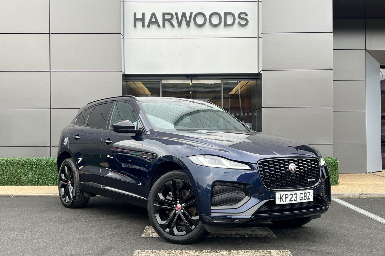 Jaguar F-PACE Listing Image