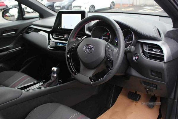 Toyota C-HR Listing Image