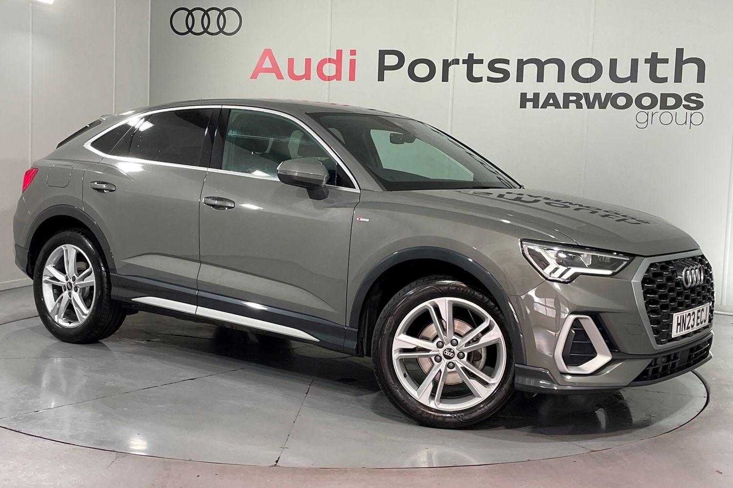 Audi Q3 Listing Image