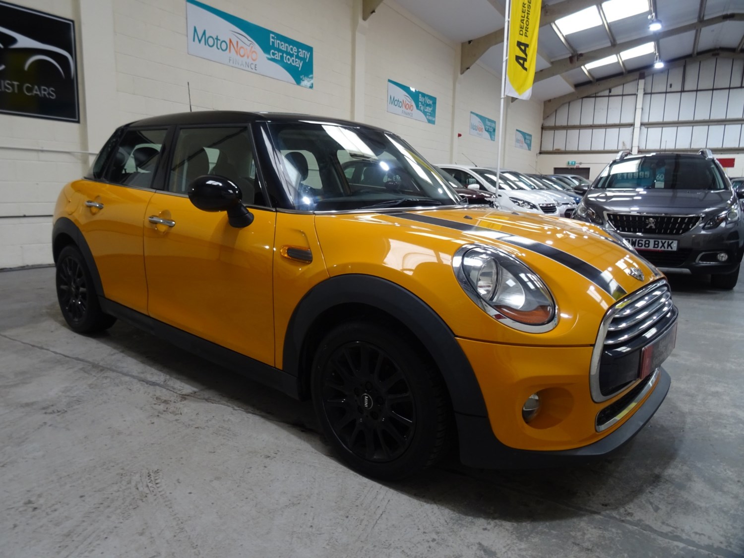 MINI Hatch Listing Image