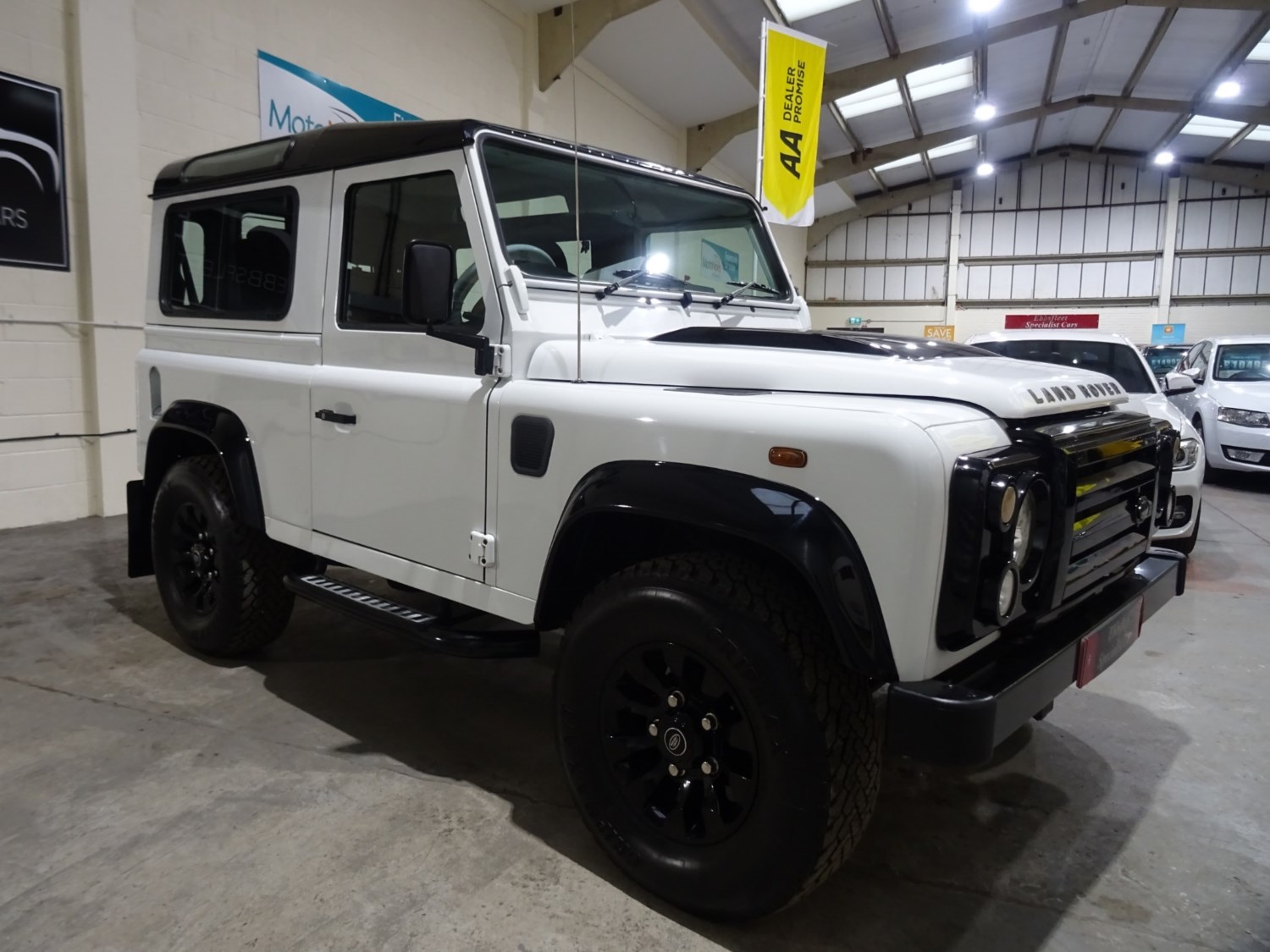 Land Rover Defender Listing Image