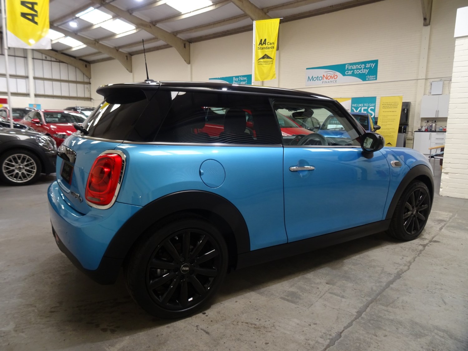 MINI Hatch Listing Image