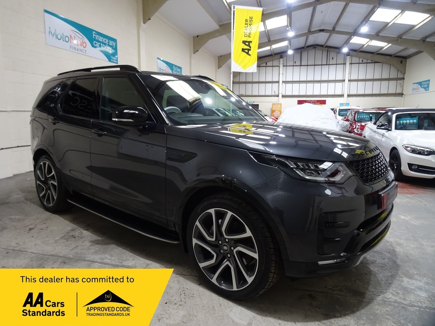 Land Rover Discovery Listing Image