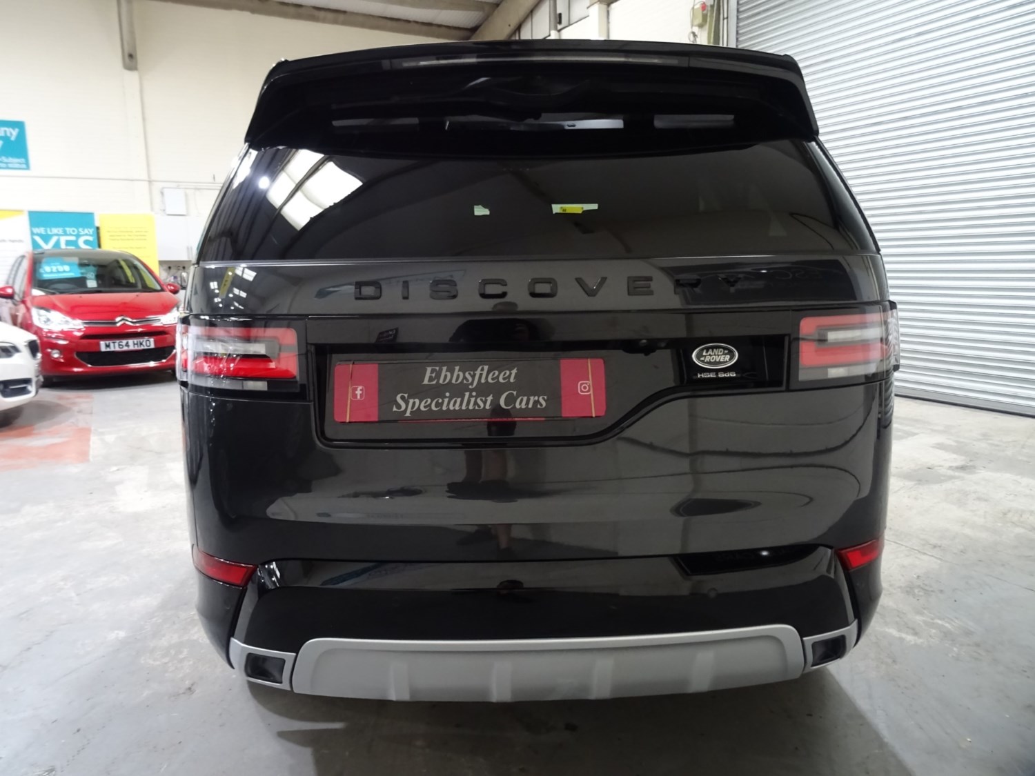 Land Rover Discovery Listing Image