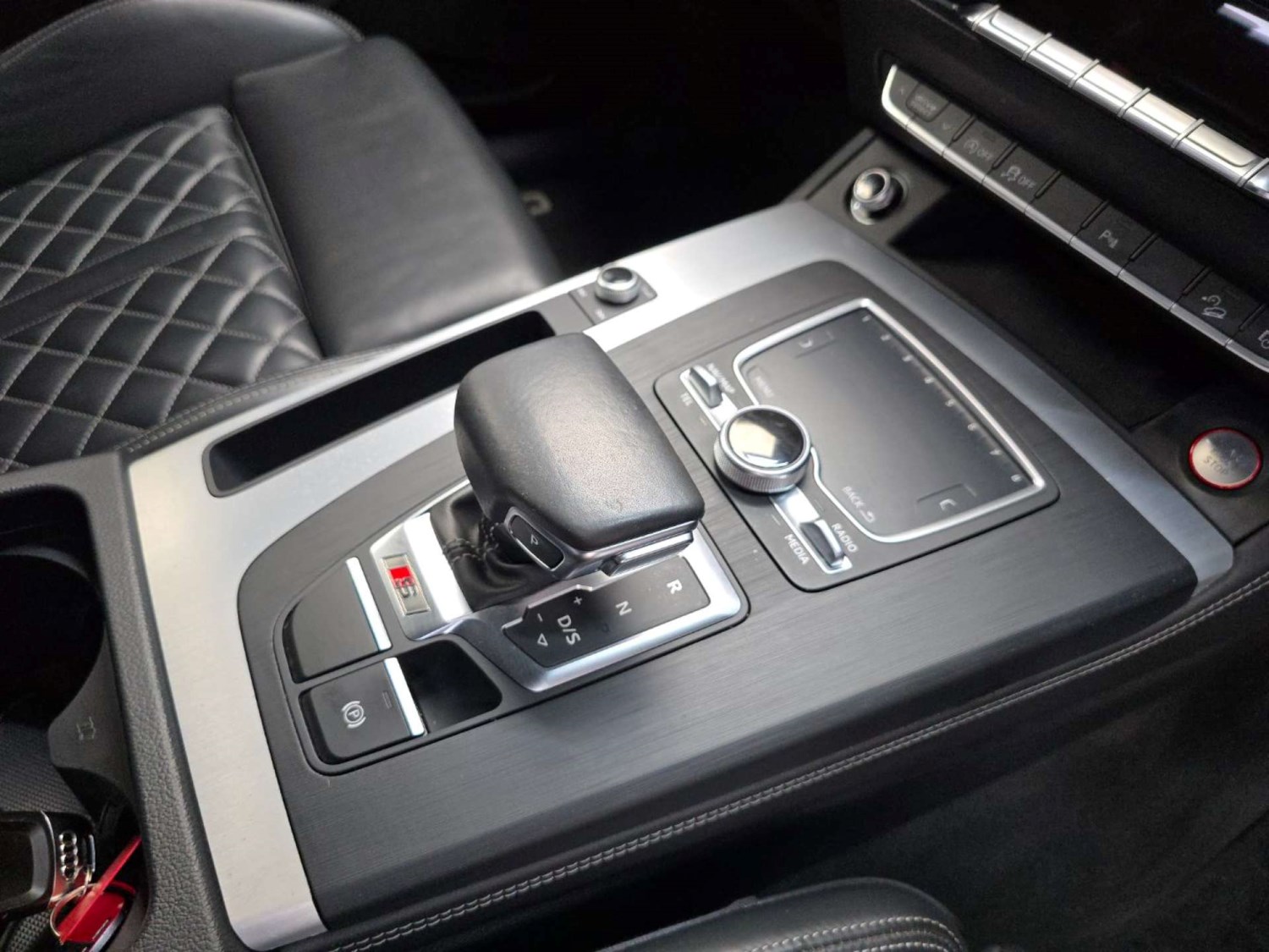 Audi SQ5 Listing Image