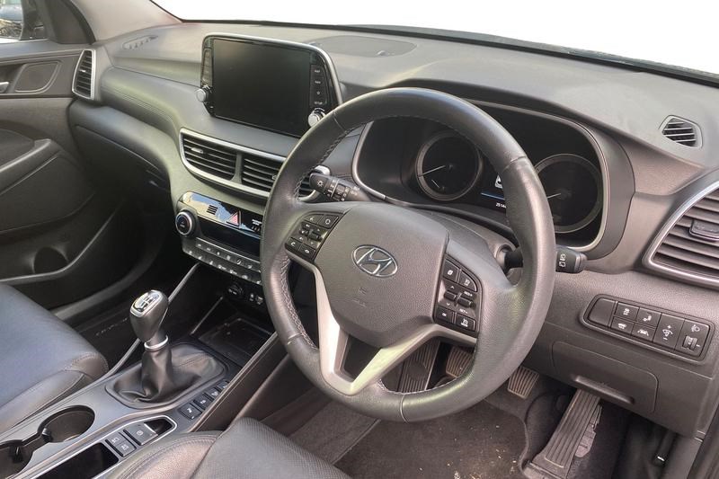 Hyundai TUCSON Listing Image