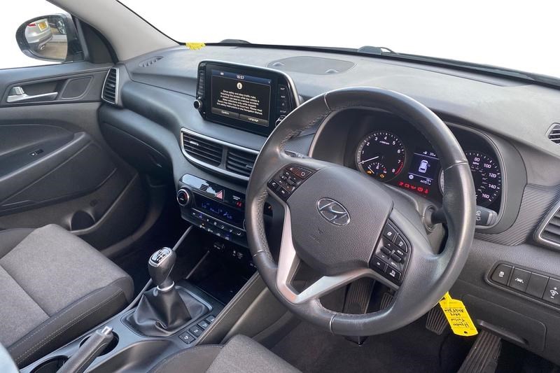 Hyundai TUCSON Listing Image